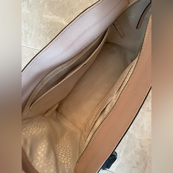 Kate Spade Shoulder Strap Large Tote with Envelope Front Pocket Pink and White - Picture 3 of 6